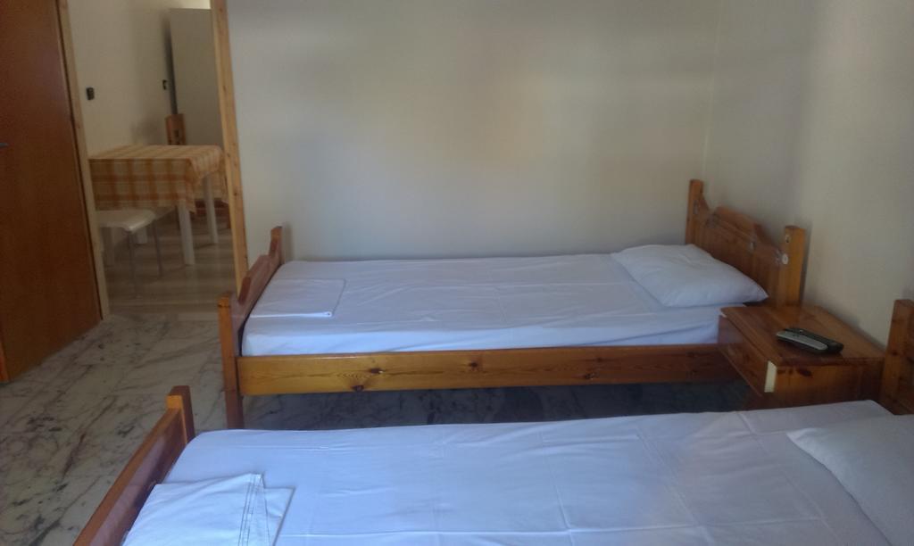 Virginia'S Rooms Plataria Rum bild